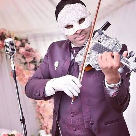 Le violoniste masqué